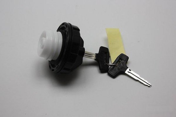 Крышка топливного бака HD120 с ключом