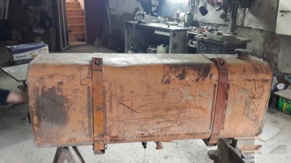 Бак Гусеничного трактора 300 л (в комплекта)