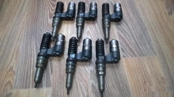 Насос-форсунка 0414701006, 500339059 Ивеко Евротех