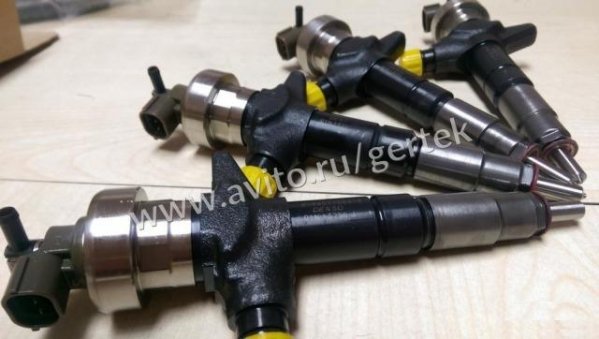 Форсунки Isuzu 4JJ1 8980116044, 8980116045
