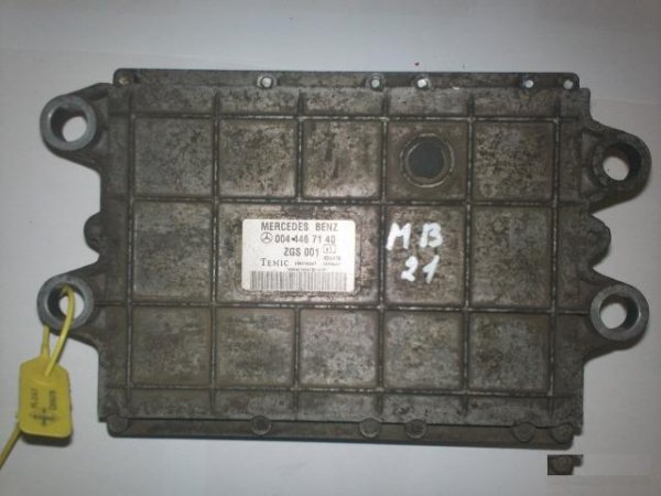 Блок управления двигателем Мерседес A0044467140