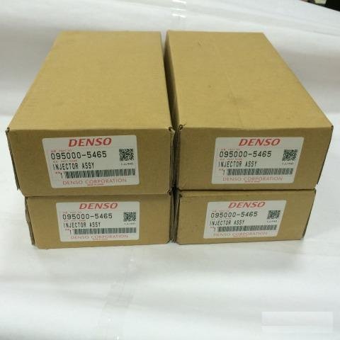 Топливная форсунка на hino 300 Denso 095000-5465