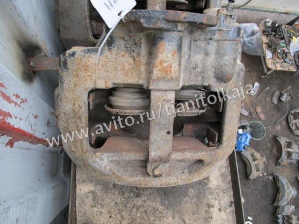 Суппорт Renault Magnum Lucas 683230083