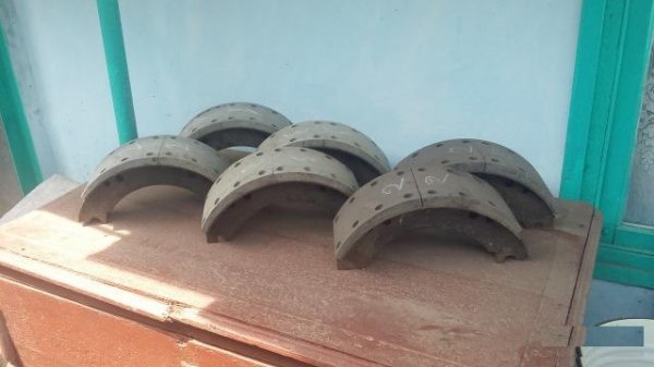 Тормозные колодки на Камаз и ЗИЛ