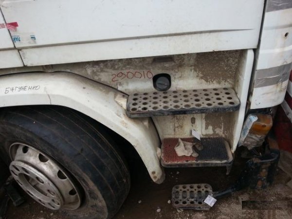 Подножка правая scania (343108)