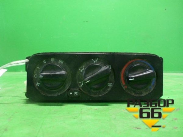 Модуль управления печкой Hyundai HD-500 с 2010г