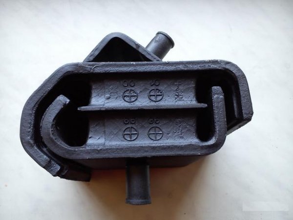 Опора двигателя Hyundai 218118A802 HD