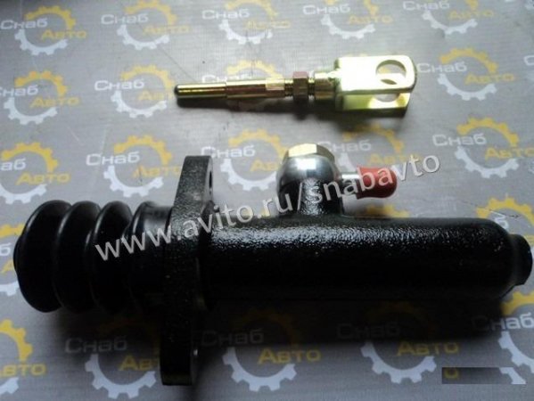 Цилиндр тормозной главный Hyundai 81FG-40400