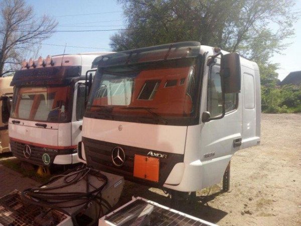 Кабина MB Axor 1836