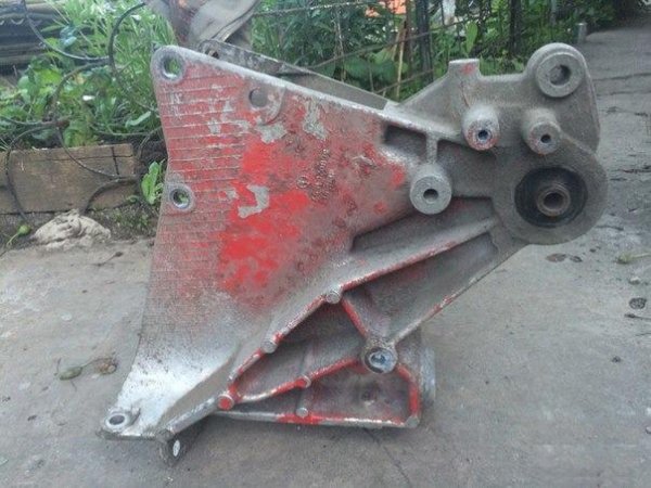 Рено Премиум Кронштейны