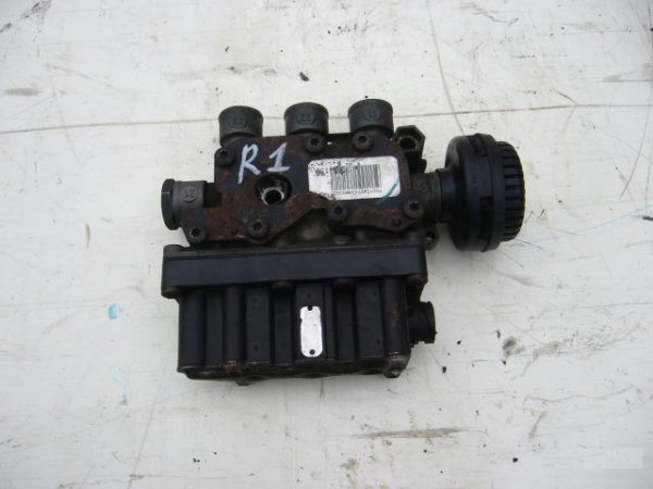 Кран уровня пола главный (ecas M22x1.5) Renault