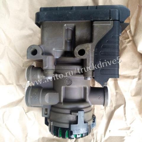 Модулятор EBS Volvo FH12 переднего моста 21122034